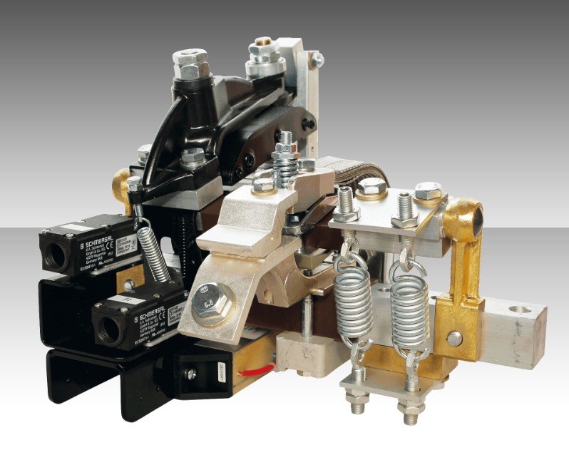 Homa Earthing switches